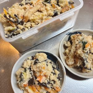 まころんの作ってみた!投稿(さつま揚げときくらげたっぷり！簡単おからの煮物【作り置きに】)