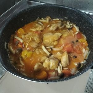 カエルネコの作ってみた!投稿(【鶏肉のトマト煮込み】簡単!濃厚トマトソースが絶品♩)