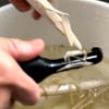 相性良すぎ☆鶏ごぼう飯！の下準備