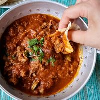 「トマトピューレ」うま味・甘み・コクがぎゅっ!|ヤミーさんに教わる!あの調味料のとっておきの使い方Vol.41