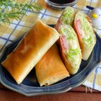 少ない油でパリパリッ★「キャベツとカニカマの焼き春巻き」