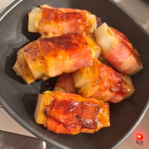 すぴすぴの作ってみた!投稿(【甘辛もっちーズベーコン】悪魔的な美味しさ！魅惑の餅レシピ♡)