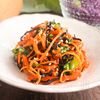 【５分で簡単お弁当おかず】にんじんとカブの葉の塩昆布炒め