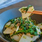 箸休めやおつまみに！大根と春菊の浅漬け