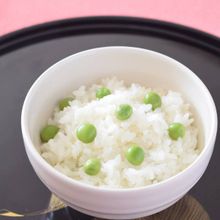 えんどう豆ごはん エメラルドグリーンの春の宝石♪