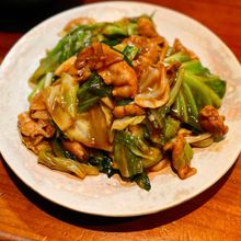 美味すぎ。ご飯が一瞬で消える【豚バラキャベツの麻婆炒め】