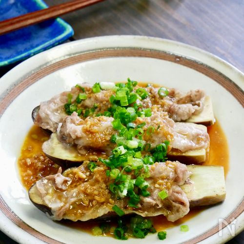 乗せて蒸すだけ!ナスの豚肉のっけ蒸し 味噌しょうがだれ