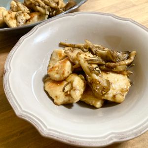 ゆかりの作ってみた!投稿(鶏むね肉とまいたけのハニーマスタードソテー)