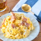 とろっと卵がたまらない！魅惑のカルボ丼