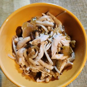 からこの作ってみた!投稿(どんどん美味しくなる♪きのことササミのオイル漬け【作り置き】)