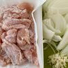 【鶏むね肉と玉ねぎのマリネ】さっぱりしっとり柔らか美味しい♪の下準備