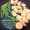 【夏野菜を使って】豚肉とナスといんげんのカレー炒めの工程2