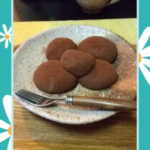 チョロリスの作ってみた!投稿(【とろもち食感のチョコもち】余ったおもちで絶品スイーツ♡♡)