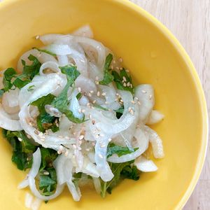 米粉ママ〜の作ってみた!投稿(新玉ねぎと大葉の白だし酢和え)