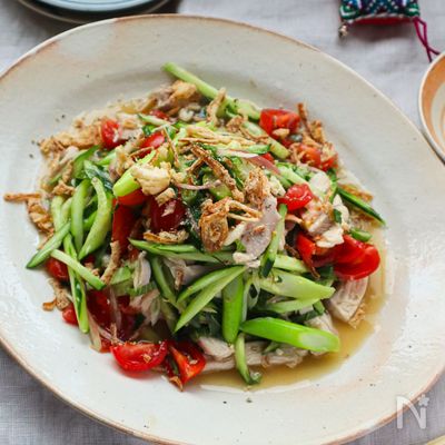 ベトナム料理。たっぷり食べたいサラダ　夏野菜のゴイガー