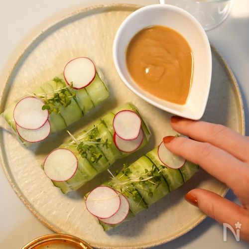 食卓が一気に華やぐおつまみ‼︎『きゅうりの生春巻き』