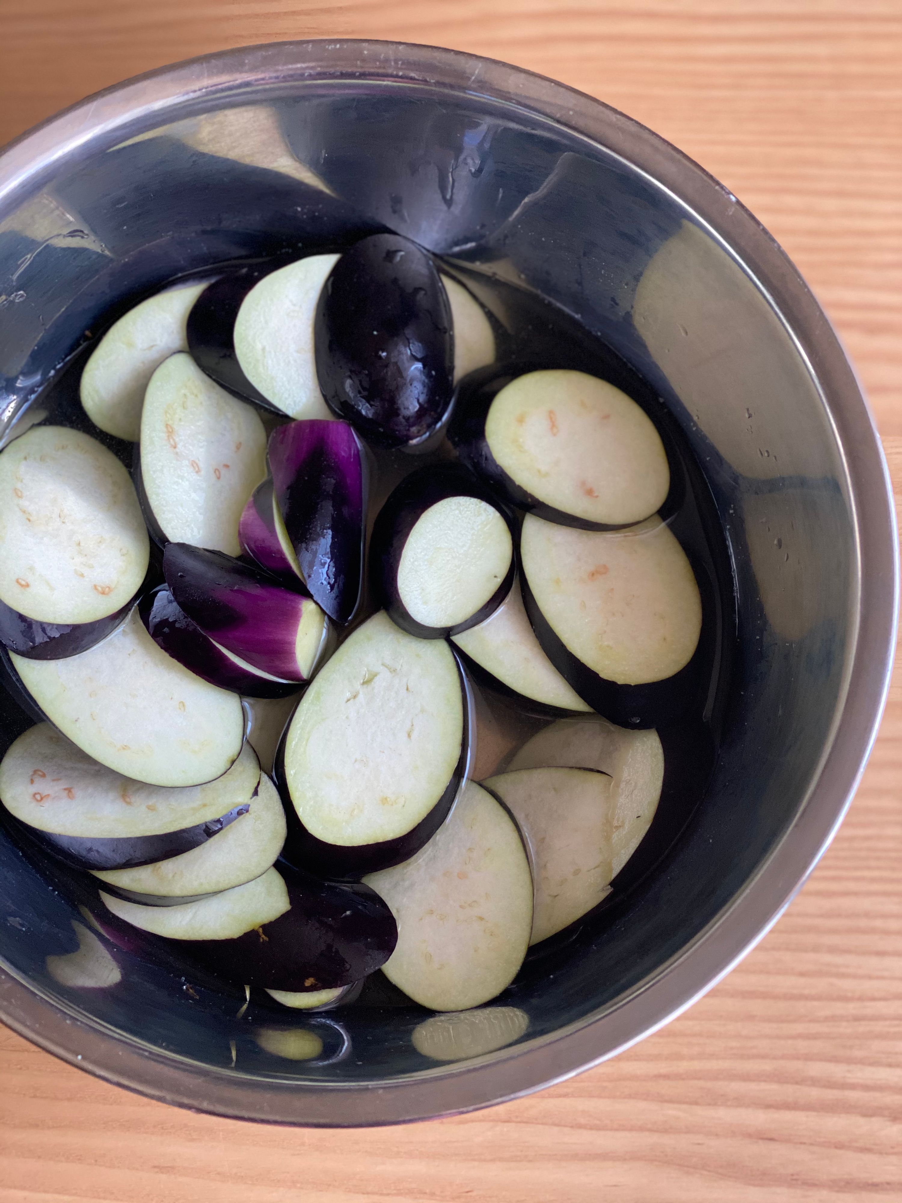 さっぱり美味しい なすと豚バラのおろしポン酢だれ レシピサイト Nadia ナディア プロの料理家のおいしいレシピ さっぱり美味しい なすと豚バラのおろしポン酢だれ レシピサイト Nadia ナディア プロの料理家のおいしいレシピ