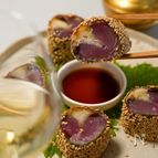 見応え食べ応え抜群のおつまみ‼︎『カツオの生春巻』