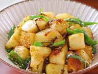 やみつき【じゃがいもとピーマンの塩昆布バター炒め】お弁当にも