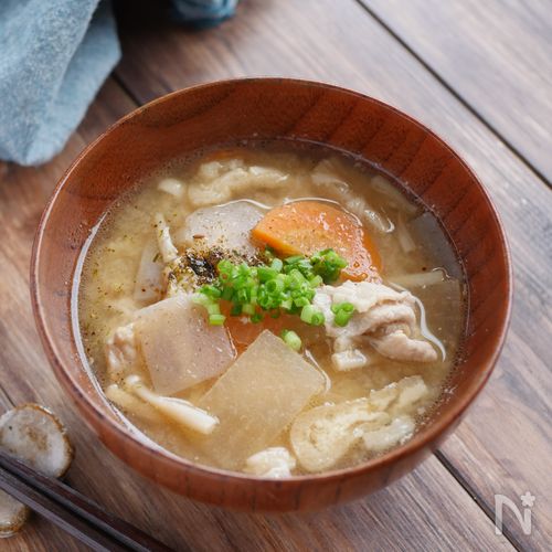 簡単おいしい、いつもの豚汁【具沢山】