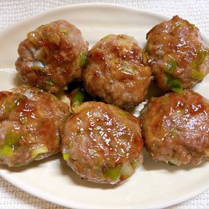 チョビの助の作ってみた!投稿(【甘辛だれがそそる♡豚ねぎ月見つくね】ご飯がすすむ！)