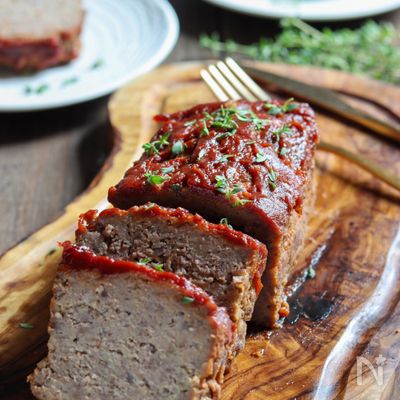 冷めても美味しい【ミートローフ】ソースもかけて焼く