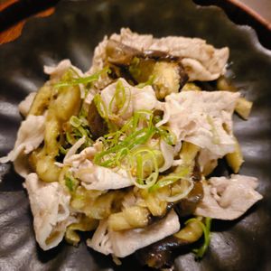 1570687の作ってみた!投稿(とろける茄子としっとり茹で豚のおかか旨ぽん和え)