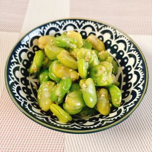 なつみの作ってみた!投稿(塩麹で♩そら豆のうま塩和え)