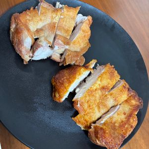 MOCA🍖の作ってみた!投稿(お店の味みたいと褒められる♪ガリバタレモンチキンステーキ)
