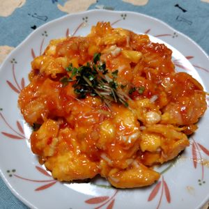 コスモスの作ってみた!投稿(5分でできる美味しい中華♡スイチリでふわとろ卵入りエビチリ)