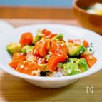 【サーモンとアボカドの漬け丼】箸が止まらない♪