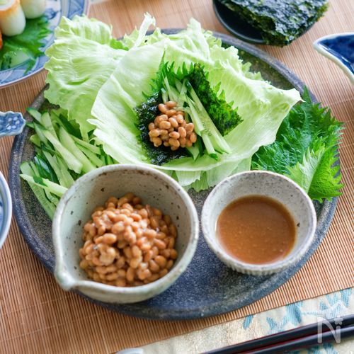 包むだけで美腸♪納豆のレタス包み