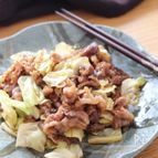 お手軽に7分でできる♡牛こまとキャベツのコチュ味噌ガーリック