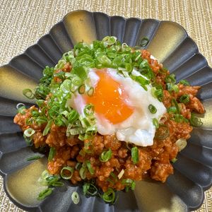 楽ラク手抜キッチン🐶🐾の作ってみた!投稿(レンジで作る♪【肉味噌温玉やっこ】)