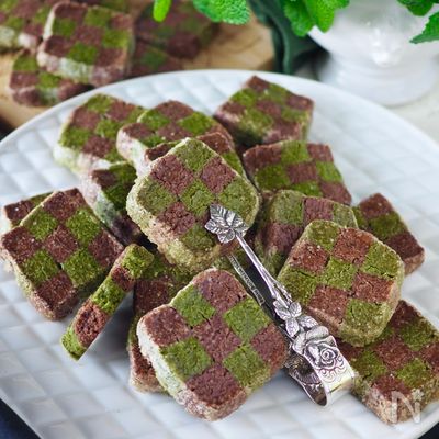 サクサク大人気！苦くない抹茶とココアのモザイク市松クッキー