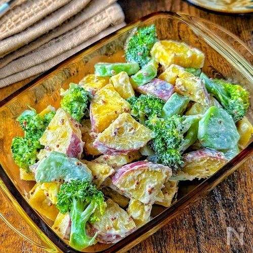 さつまいもとブロッコリーのデリ風ヨーグルトサラダ 秋の味覚♡