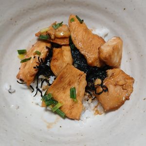 1556395の作ってみた!投稿(【山椒がピリリ】しっとり鶏むね肉の蒲焼き丼)