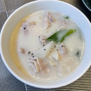 ゆっちゃんの作ってみた!投稿(牛こま切れ肉でお手軽♪コク旨コムタン風鍋)