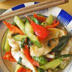 ご飯がすすむ。鶏むね肉ときゅうりの大葉生姜醤油炒め