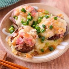【しいたけとベーコンのチーズ焼き】旨み広がる簡単おつまみ！