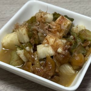 みーこの作ってみた!投稿(お腹の調子を整える♪なめこと長芋のわさびポン酢和え)