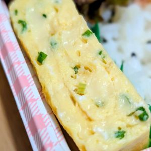 まゆのの作ってみた!投稿(うまっ‼️形はともあれふわっふわ♡玉子豆腐入り卵焼き)