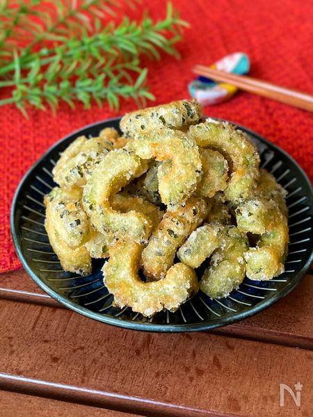 苦味をおさえてカリザクッ！夏のおつまみ「ゴーヤ唐揚げ」