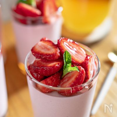 冷やすだけ!なめらか♡いちごミルクプリン 卵不使用