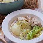 春に食べたい『新玉ねぎと春キャベツとチキンの旨しおスープ煮』