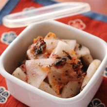 混ぜるだけ！大根の梅肉あえ
