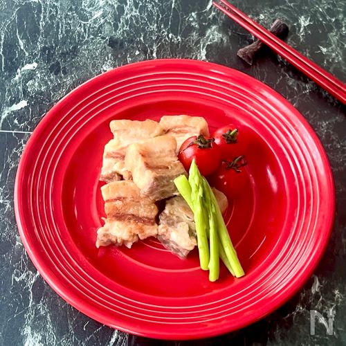 圧力鍋でほろほろ♡バルサミコ酢入り♪『白だし豚の角煮』