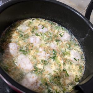 たかし（娘2人）の作ってみた!投稿(［ねぎたま鶏団子のスープ］風邪に効く！優しい味の食べるスープ)