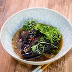 麺つゆで作る「大葉たっぷり茄子の焼き浸し」