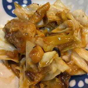 921701の作ってみた!投稿(【ガツンと旨い！鶏とキャベツのガリバター】簡単/男子受け抜群)
